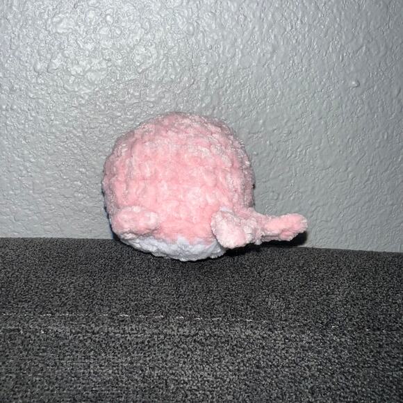 Crochet Whale-Pink - Picture 4 of 4